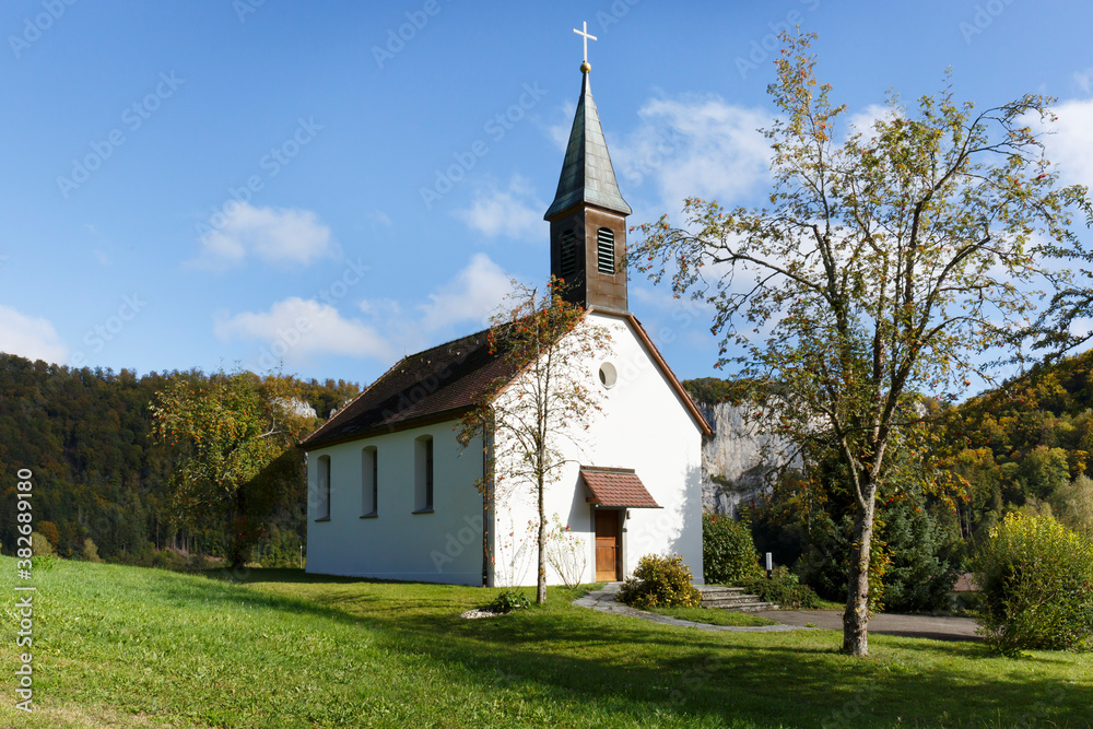 St. Agatha-Kapelle bei Neidingen (Gemeinde Beuron) im Oberen Donautal im Landkreis Sigmaringen St. Agatha-Kapelle bei Neidingen (Gemeinde Beuron) im Oberen Donautal im Landkreis Sigmaringen
