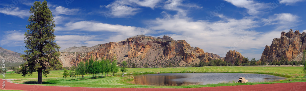 Panorama of Pond and lawn at Smith Rock Oregon