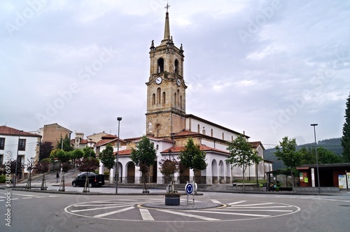 Igreja na cidade de Colunga na Rota Norte do Caminho de Santiago / Espanha