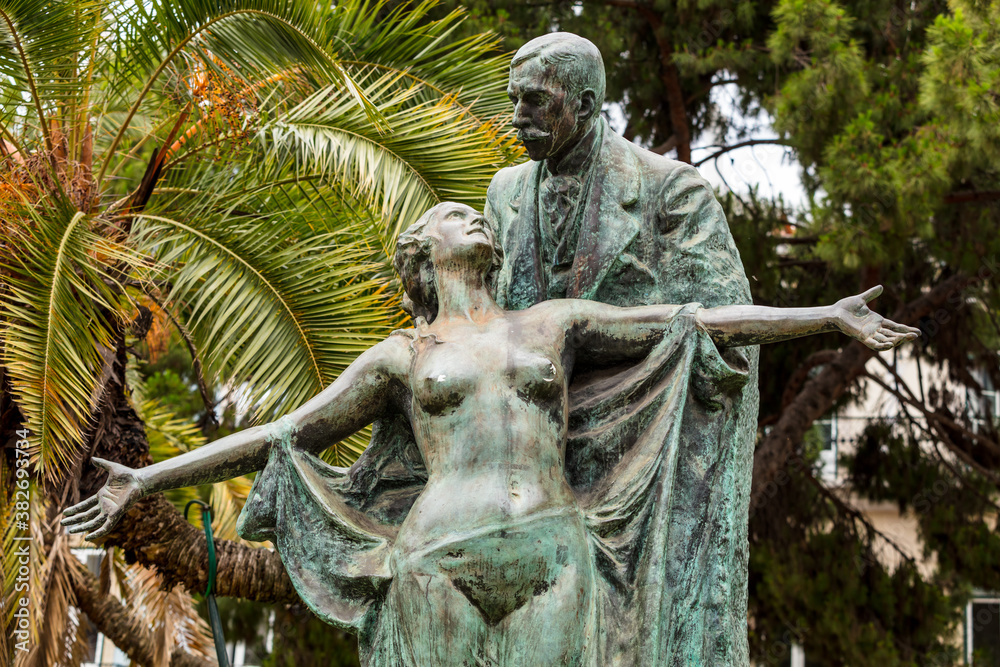 Fototapeta premium Statuen in Lissabon