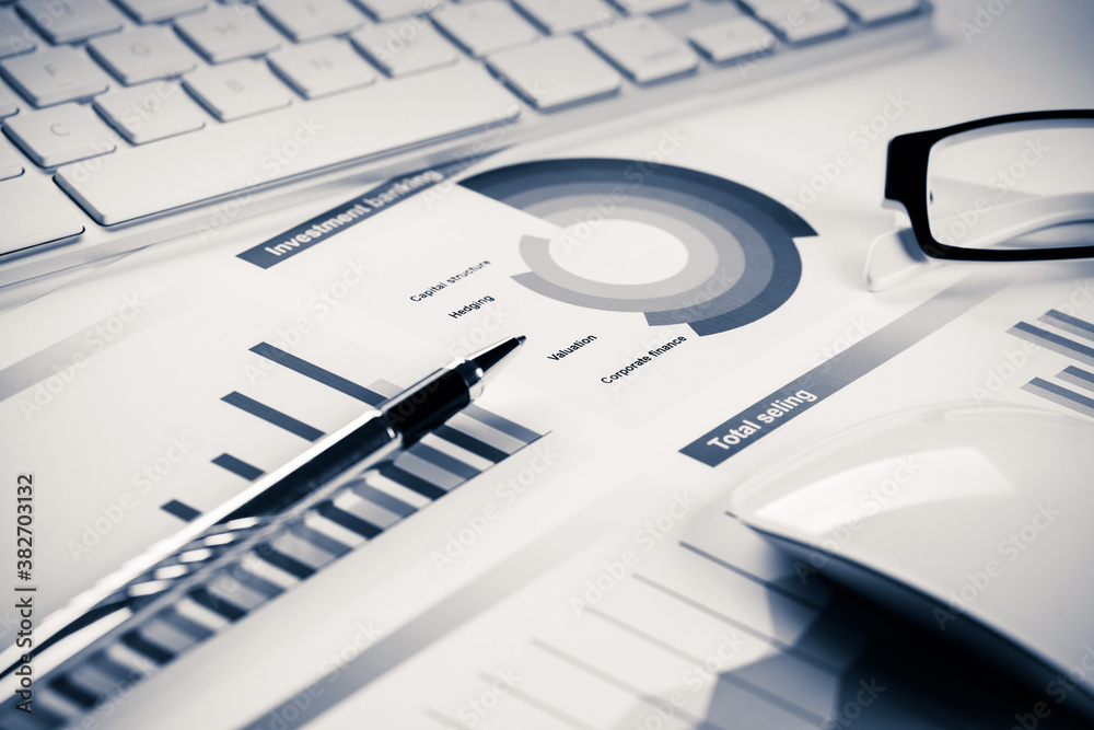 Preparing average sales report Preparing average sales report