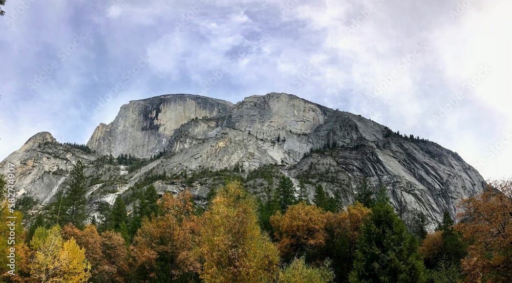 autumn in the Yosemite mountains