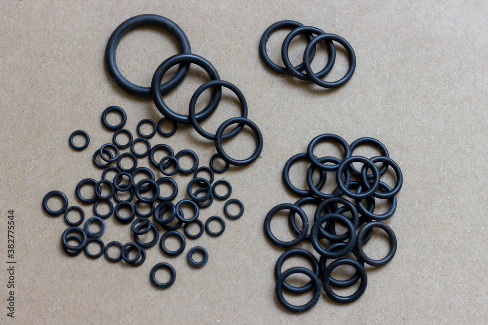 A set of sealing rubber rings of different sizes, designed to seal units and parts of hydraulic and pneumatic machines and mechanisms. A set of sealing rubber rings of different sizes, designed to seal units and parts of hydraulic and pneumatic machines and mechanisms.