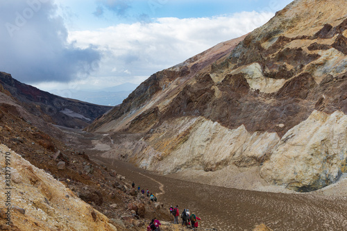 камчатка, тропа в каньоне вулкана Мутновский