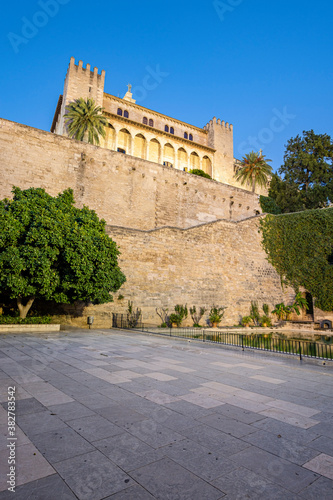 La Almudaina, Royal Alcazar of the city of Palma de Mallorca, Balearic Islands, Spain © Tolo