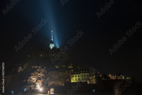 Wallpaper Mural Le mont saint michel, normandie, france  Torontodigital.ca