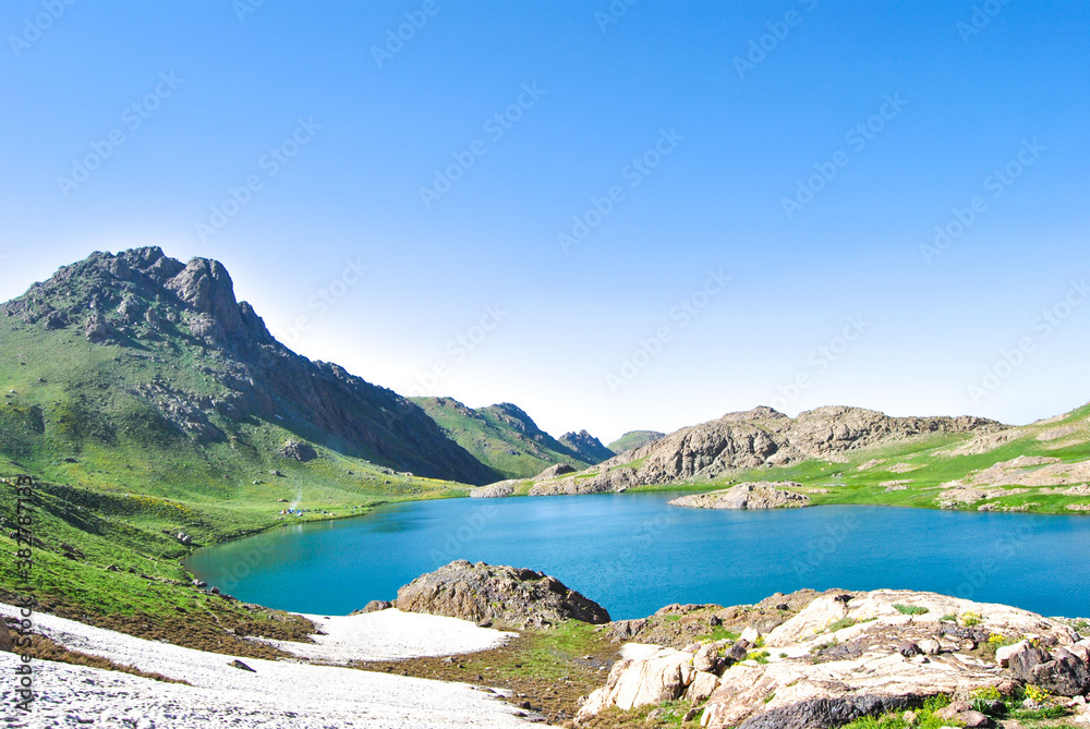 Fototapeta premium lake in the mountains