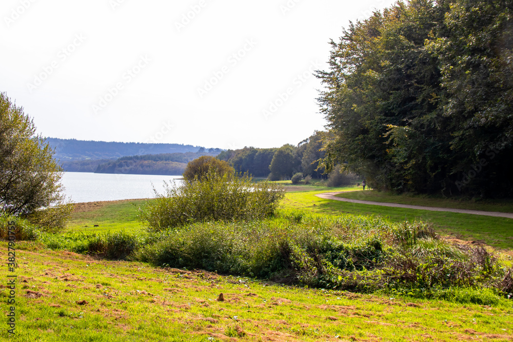 Naklejka premium Commana. Lac du Drennec. Finistère. Bretagne