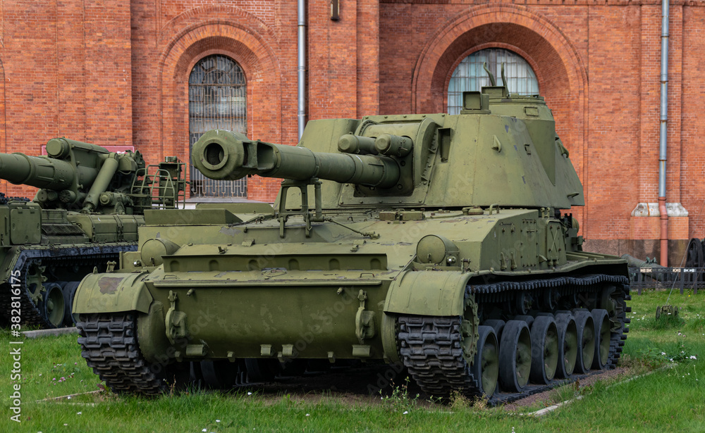 Soviet self-propelled gun (howitzer) 2S3 