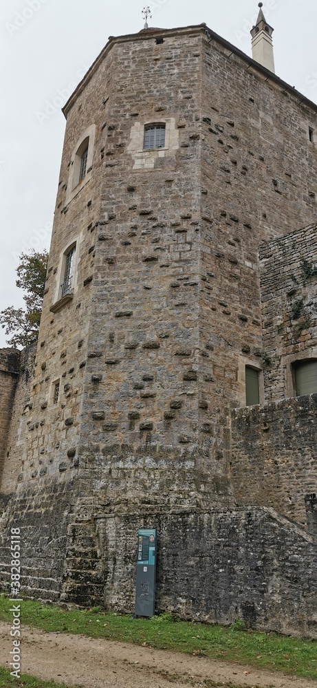 Tour de l'Aubespin, parc Buffon, Montbard