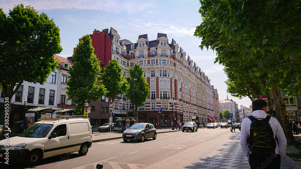 Brussels, Belgium - May 11, 2018: Wonderful Views Of The City Streets Of The Old Part Of Brussels On A Sunny Spring Day