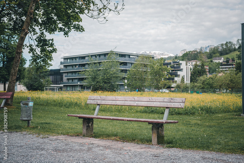 Parkbank im Reichenfeld in Feldkirch. 