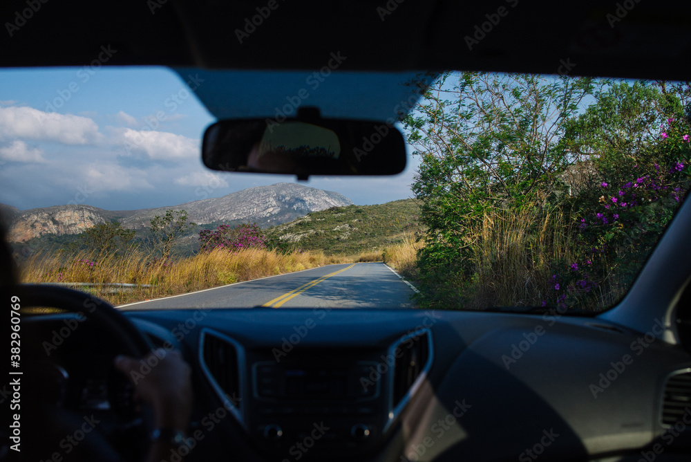 Viagem de carro na Serra do Cipó, Minas Gerais, Brasil Viagem de carro na Serra do Cipó, Minas Gerais, Brasil