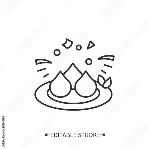 Brazilian chicken coxinha line icon. Traditional Brazilian cuisine chicken stuffed snacks. Brazilian carnival food, treat. National food. Fast food. Isolated vector illustration. Editable stroke 