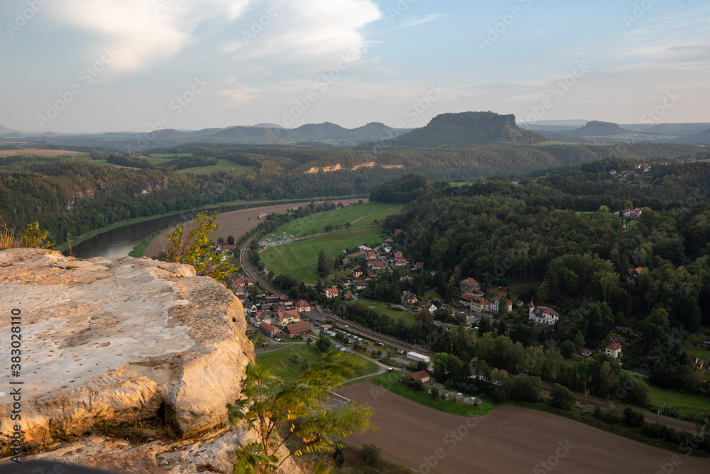 Fototapeta premium Basteiaussicht, Kurort Rathen, Elbsandsteingebirge, Nationalpark Sächsische Schweiz