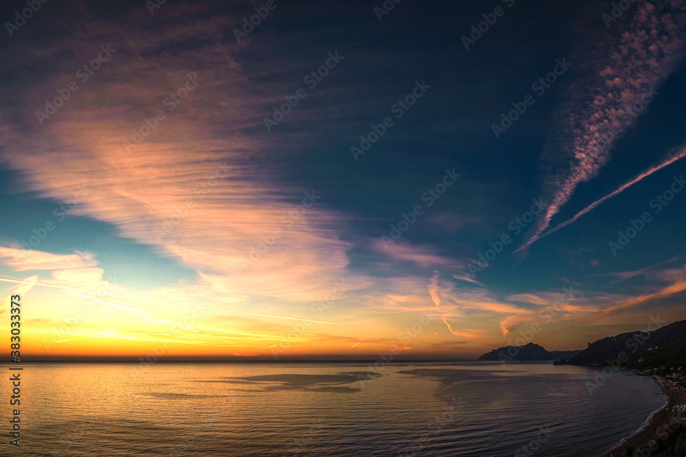 Die blaue Stunde über dem Mittelmeer auf Korfu Die blaue Stunde über dem Mittelmeer auf Korfu