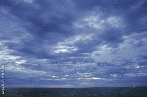 マラッカ海峡夜明け空