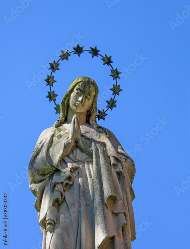 Engelstatue mit einem Sternenkranz, (St. Martin-Kirche, Sendenhorst) © hkama