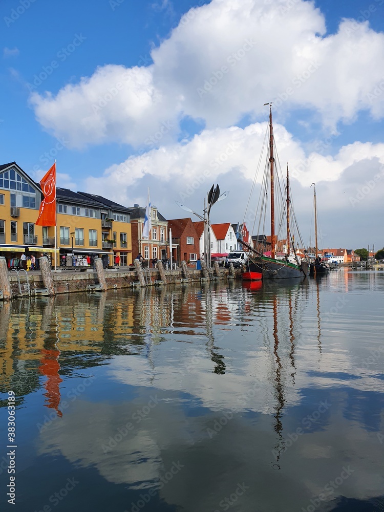 Fototapeta premium Husumer Hafen