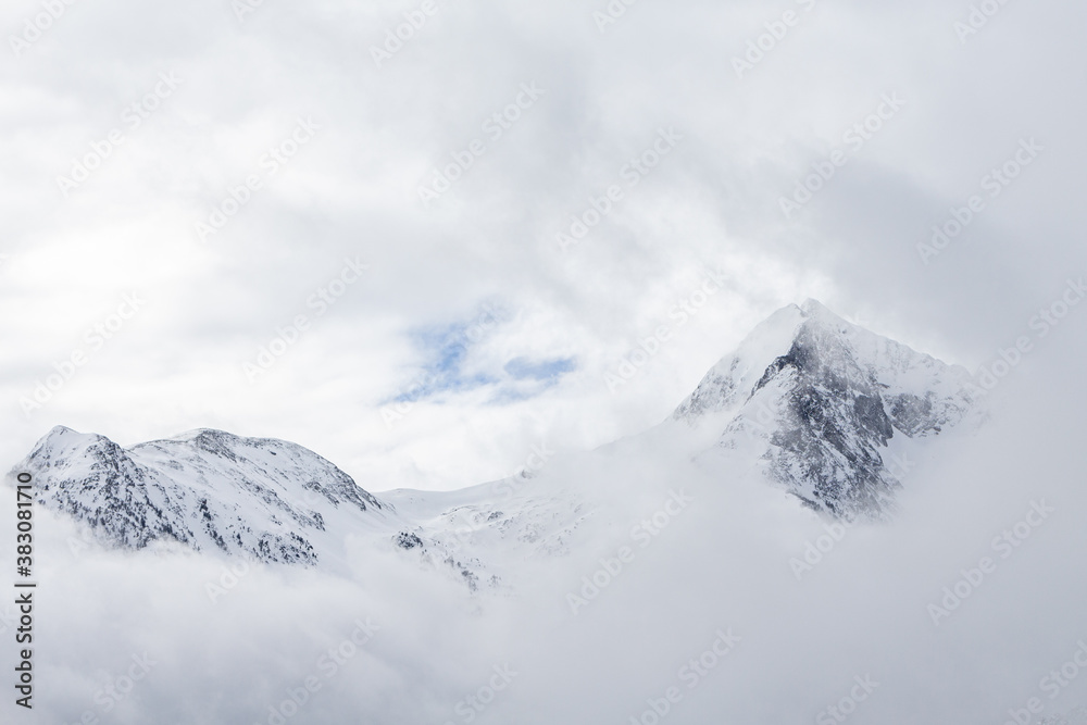 Paysage de montagne - sport d'hiver en France