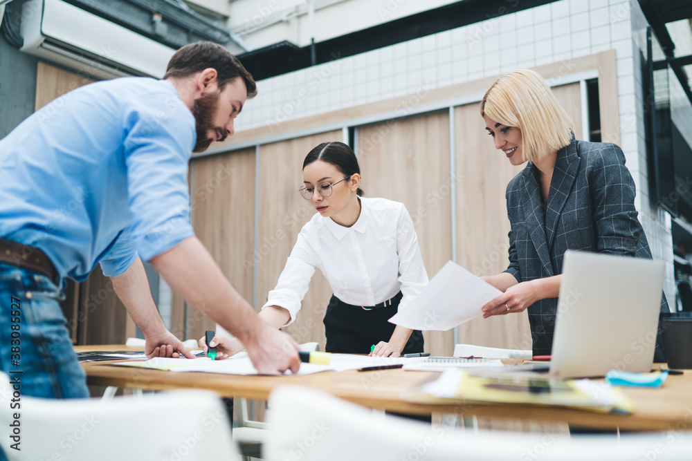 Fototapeta premium People working with papers in office