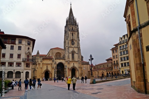 Praça da catedral de Oviedo / Espanha