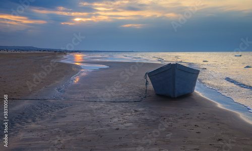 Fishing boat on the coast o...