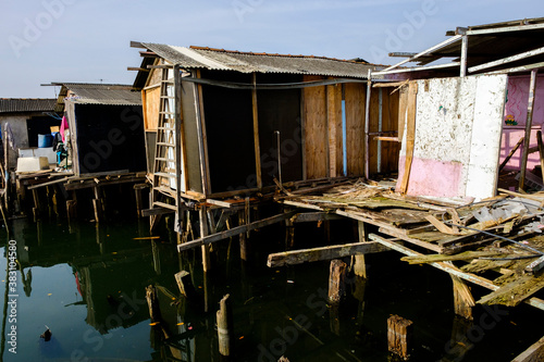 house on the river photo