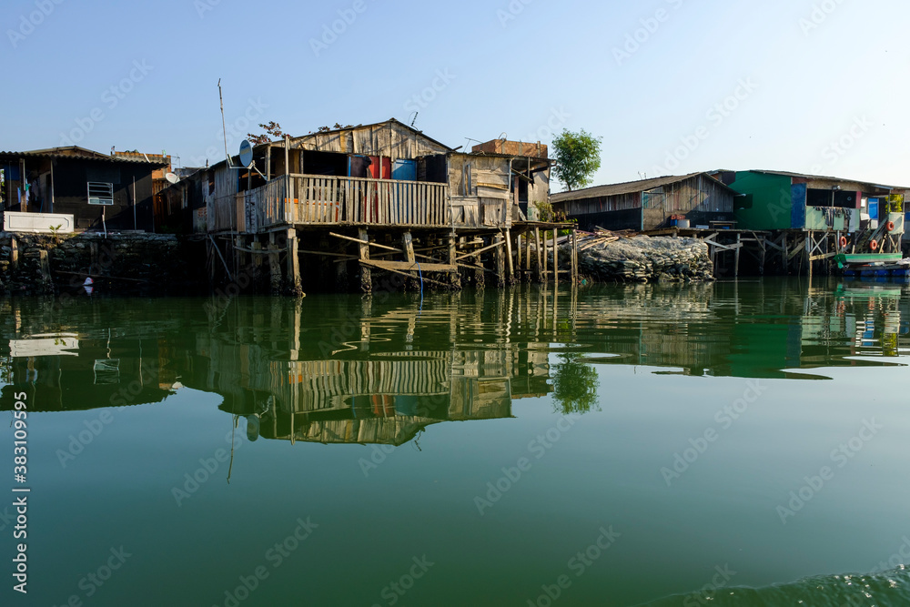 houses on the river houses on the river