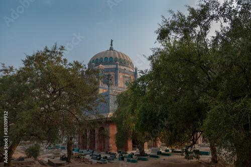 Makhdoom Rashid is 20 km distant from Multan towards the east on Vehari Road (old Multan Dehli Road) photo