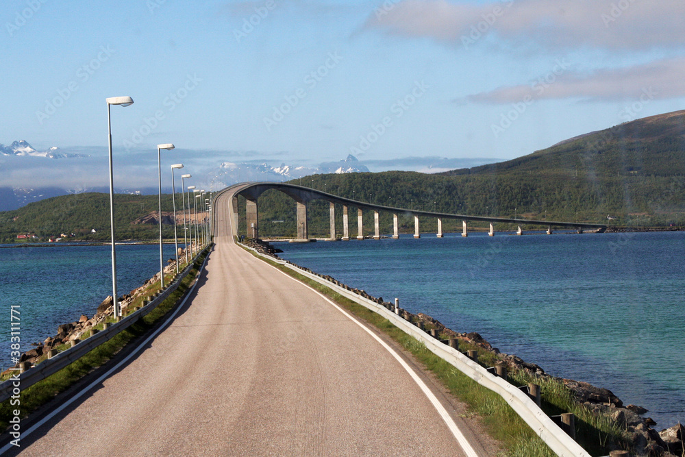 pont sur fiord