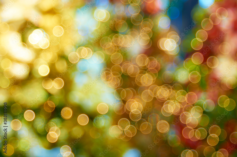 Obraz premium Blurry Background image of Christmas Tree Decorations with ornaments 