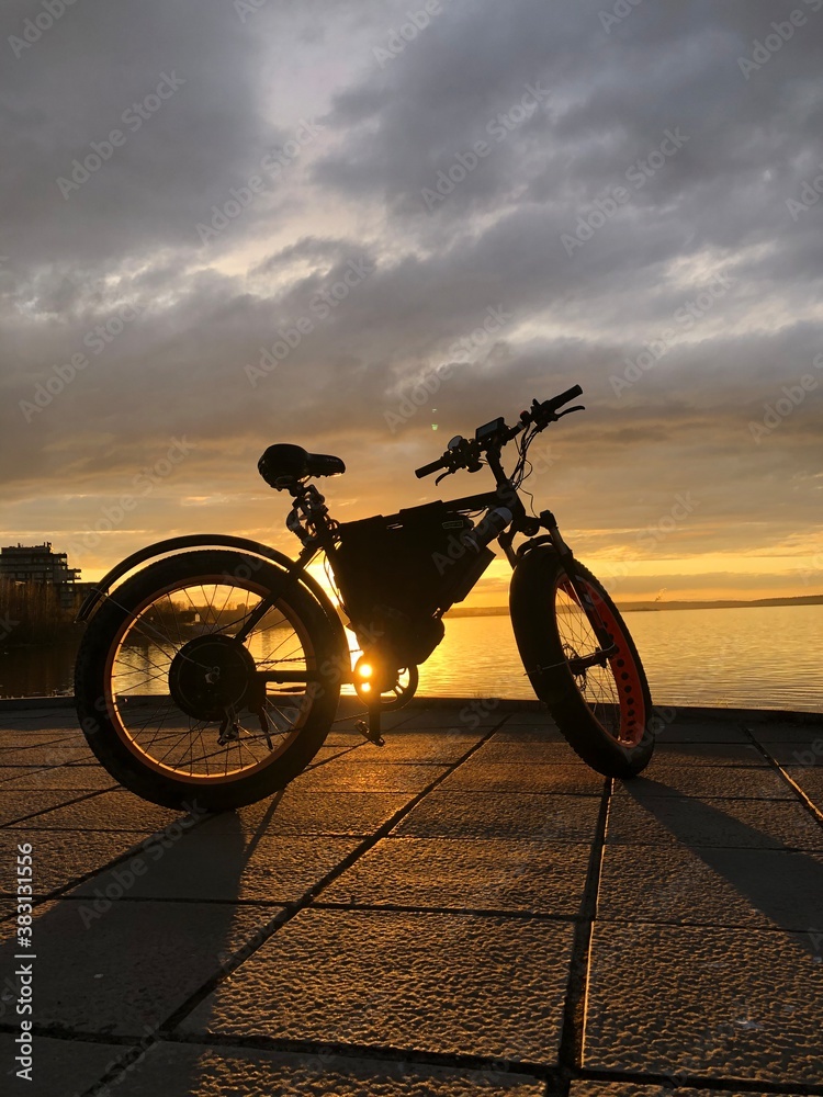 Fototapeta premium bike on the road