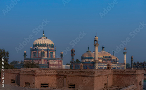  shrine in punjab, Makhdoom Rashid is 20 km distant from Multan towards the east on Vehari Road (old Multan Dehli Road) photo