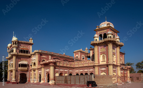  Faiz Mahal is a palace in Khairpur, Sindh, Pakistan. It was built by Mir Sohrab Khan in 1798 as the principal building serving as the sovereign's court for the royal palace complex of Talpurs 