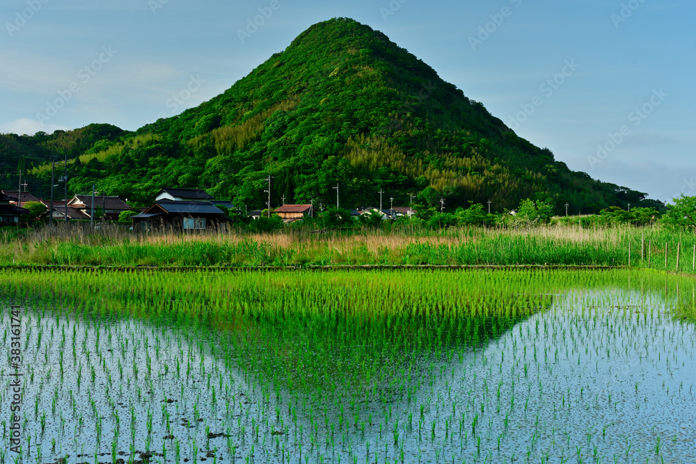 古里の山 Stock 写真 | Adobe Stock