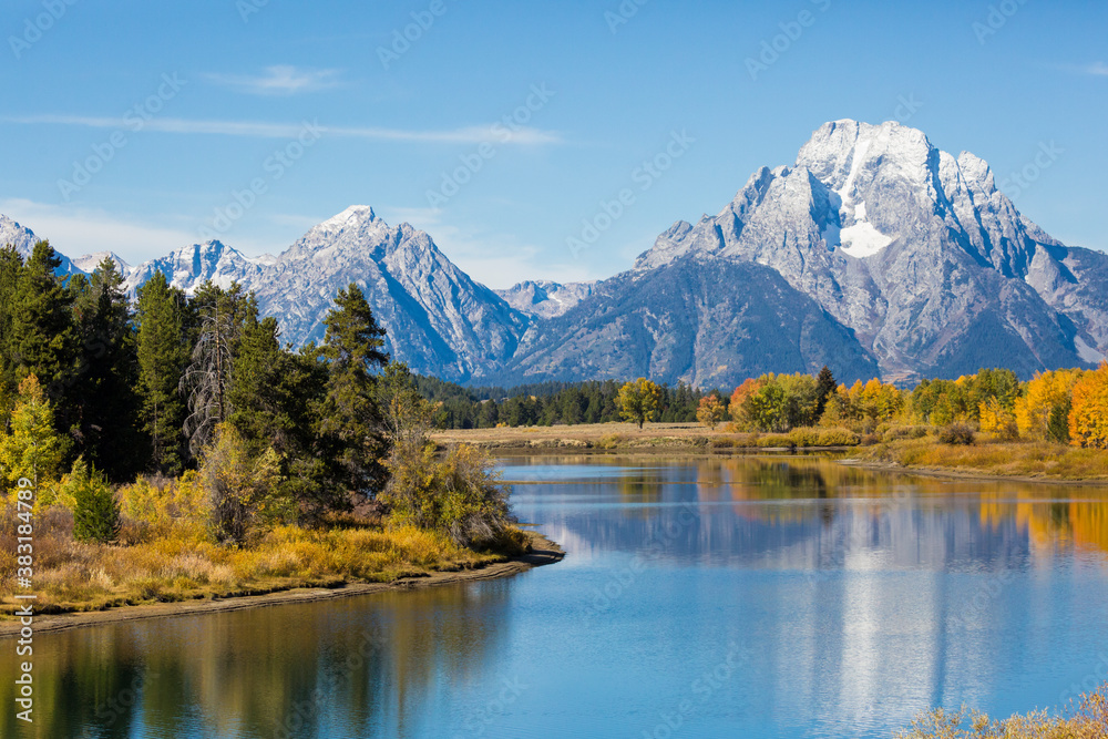 Landscape view of Mount Moran in Grand Teton National Park from Oxbow Bend during the fall (Wyoming).