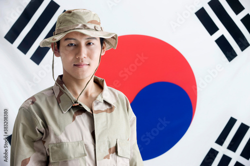 explorer in front of Korean flag, Taegeukgi