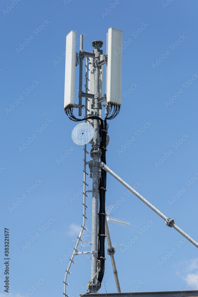 Telecommunication Tower with Antennas for Radio Communication and Cell Broadcast Telecommunication Tower with Antennas for Radio Communication and Cell Broadcast