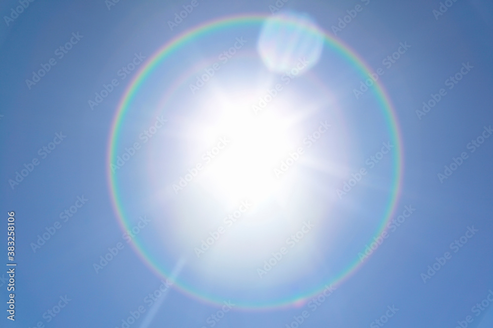 1000_F_383258106_saECXDKBRrsnO