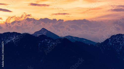 Berggipfel, Berg Silhouette  © Sandwurm79