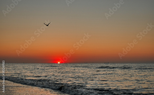 Sunrise on the sea © Vasyl