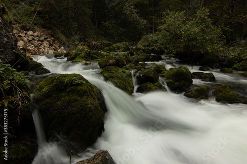 Bollinger Wasserf  lle    sterreich  flie  endes Wasser