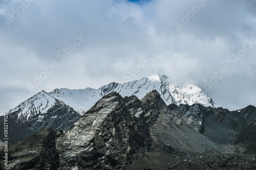 Beautiful mountain landscape background and scenic views © Vijaya