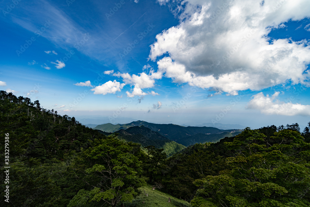 Obraz premium clouds in the mountains