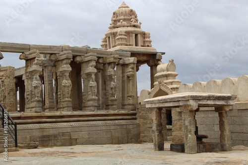 ancient hindu temple pillar