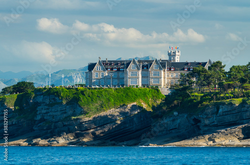Fotografía Magdalena Peninsula and Palace, Santander Bay, Santander, Cantabria, Spain, Euro
