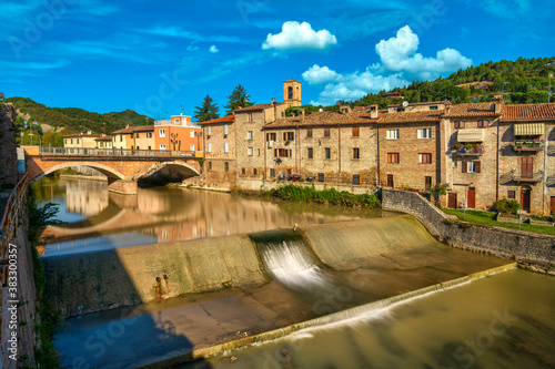 Fototapeta Naklejka Na Ścianę i Meble -  Sant'Angelo in Vado bridge and river Metauro. Marche, Italy.