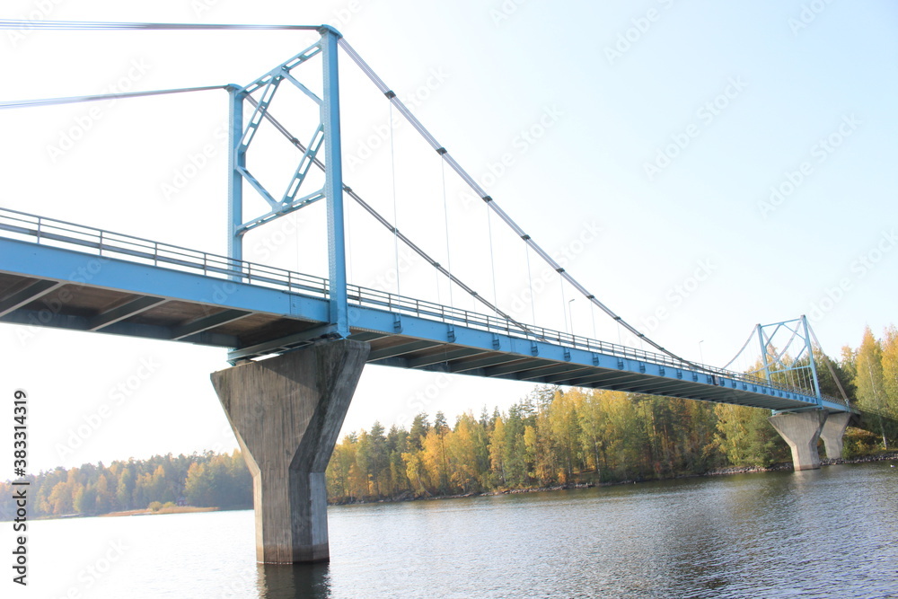 Fototapeta premium Vaahersalon silta, Punkaharju, Finland