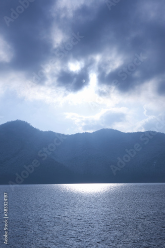 芦ノ湖 © Paylessimages